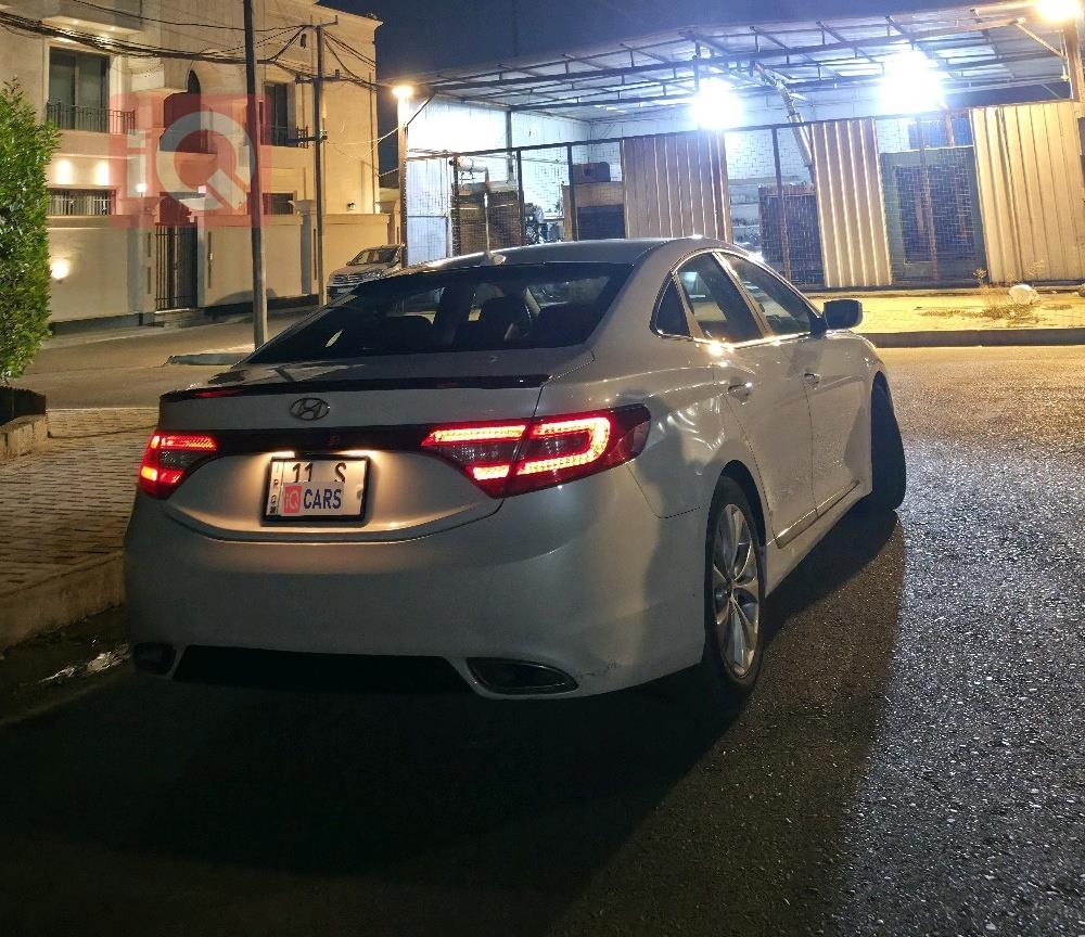 هيونداي أزيرا